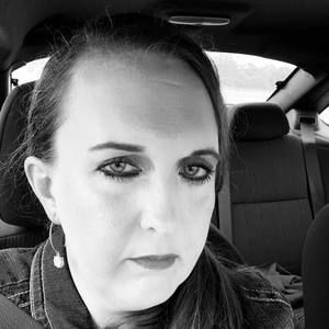 Meet your Posher, Carrie